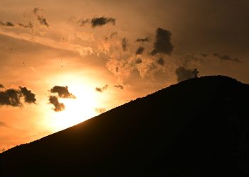 Tворчество: Есета от национален конкурс „Физиката в моя свят“