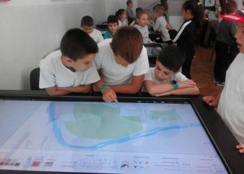 Пъзел с над 1500 елемента