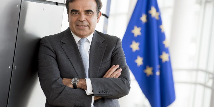 Специално за вестник „Аз-буки“ от ЕК: Европа се нуждае от революция в уменията и моментът е сега