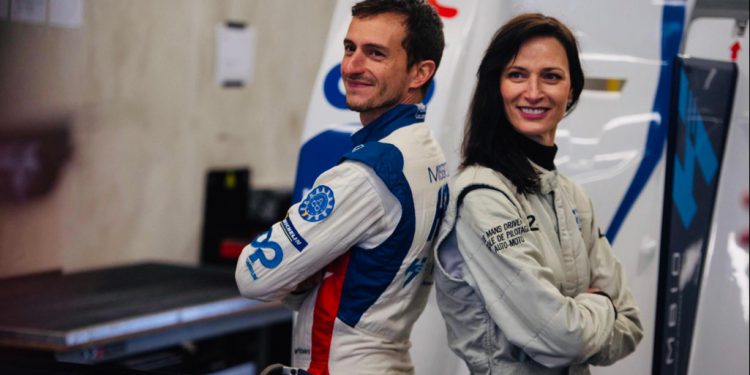 Водороден автомобил се зарежда за 3 минути