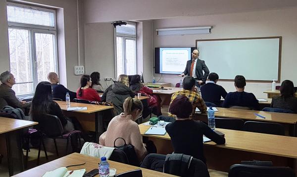 МОН иска 10% ръст на заплатите в университетите за догодина