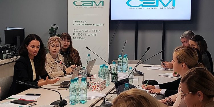 Уроци по медийна грамотност  влизат в „Дигитална раница“