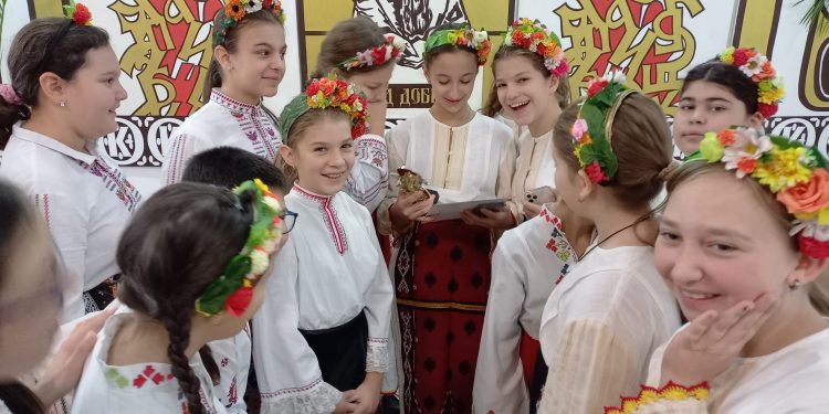 Климентовото хоро  на фамилия „Охридски“