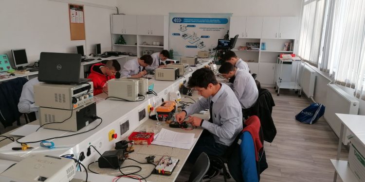 1800 лева за студент в дуално обучение