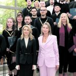 Председателят на 50. НС Рая Назарян и ректорът на Висшето училище по телекомуникации и пощи проф. Миглена Темелкова дадоха началото на академичната учебна година / Снимка ВУТП