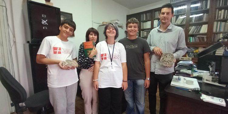 Безплатен уебинар за овладяване на гнева учи на контрол тийнейджъри