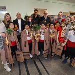 Eкипът на Национално издателство "Аз-буки" посрещна на 14 януари прекрасните деца от ОУ "Капитан Петър Пармаков" в село Градец, които представиха как се посреща ромската Нова година