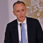 Имаме несъответствие между търсенето на образование и потребностите на обществото, заяви в Народното събрание министърът на образованието и науката Красимир Вълчев
