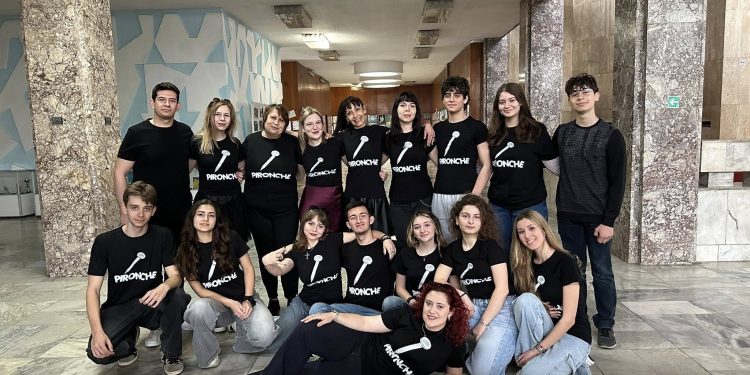 Театрални интерпретации на абсурдите на ежедневието