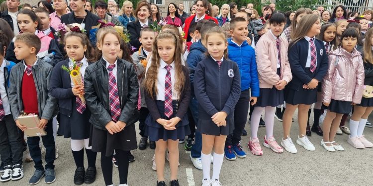 Излезе първо класиране за прием в I клас в София