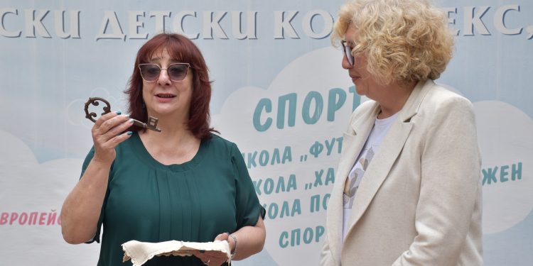 Герои от приказките в образи