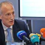 Общият брой на часовете по математика в двата гимназиални етапа да се увеличи с 25%, а тези по български език и литература да нараснат с 12 на сто. Това предлагат от МОН с проект за промени на рамковите учебни планове