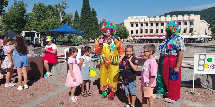 Лято с мисия в Дупница