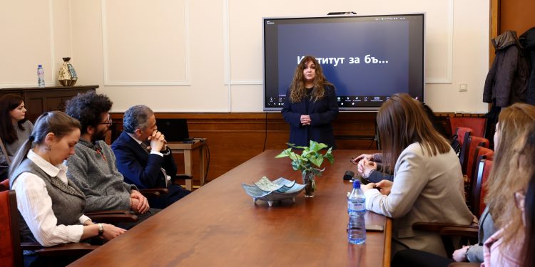 Четенето на глас не трябва да се подценява